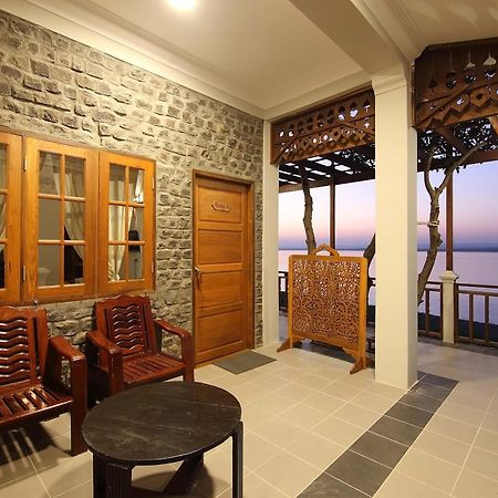 Salay River View Inn Sale Екстер'єр фото