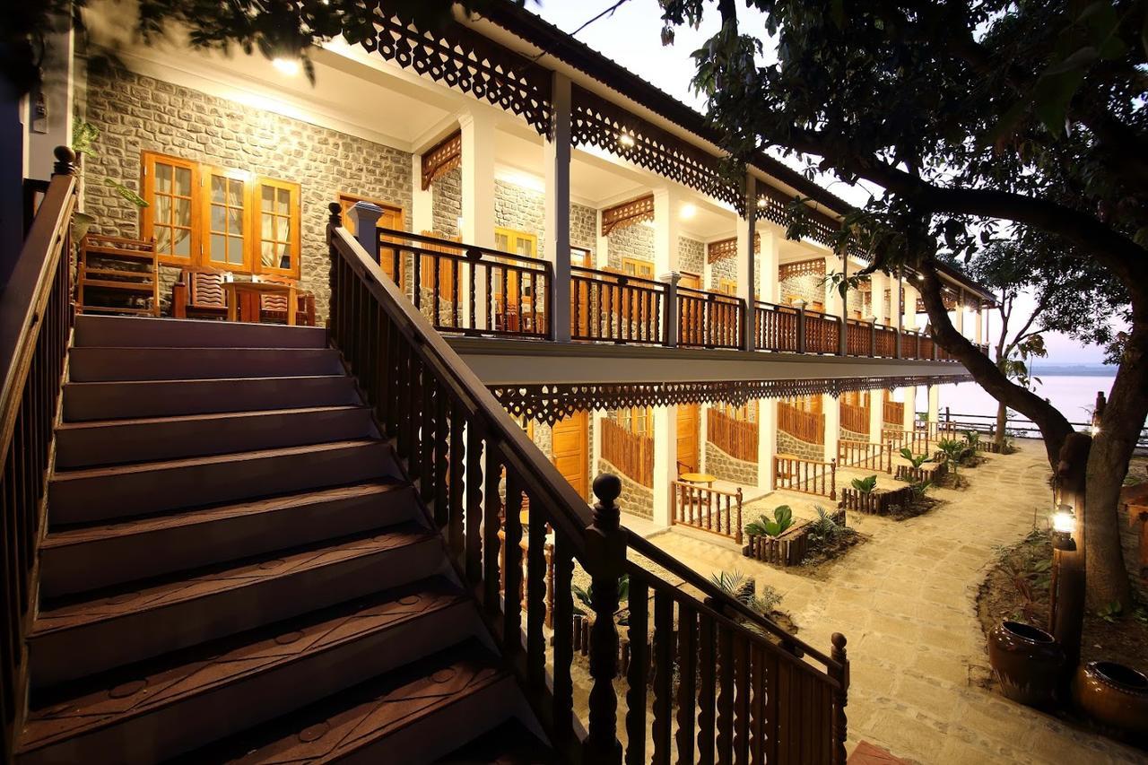 Salay River View Inn Sale Екстер'єр фото